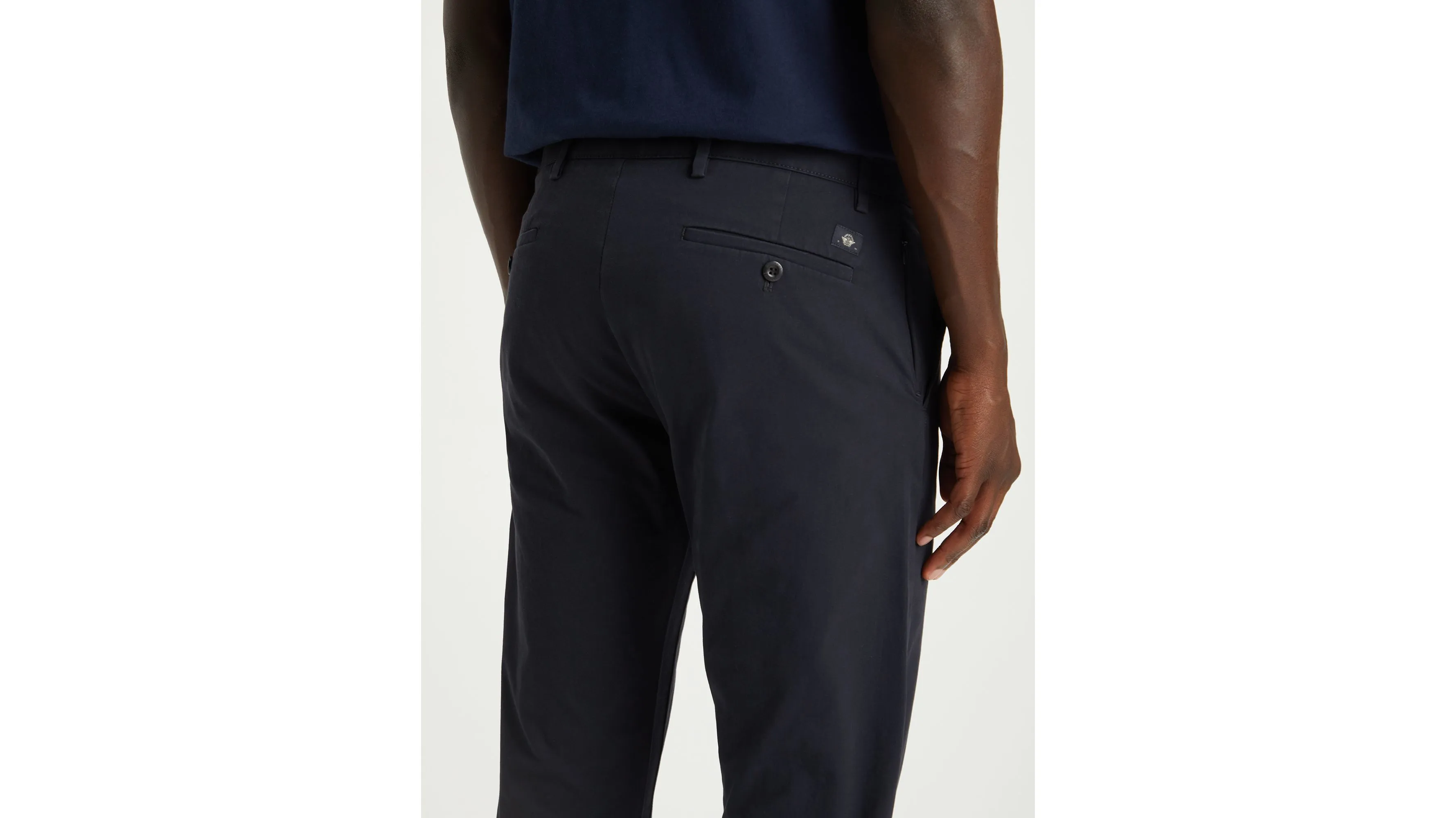 Men's Slim Tapered Fit Smart 360 Flex Alpha Chino Pants