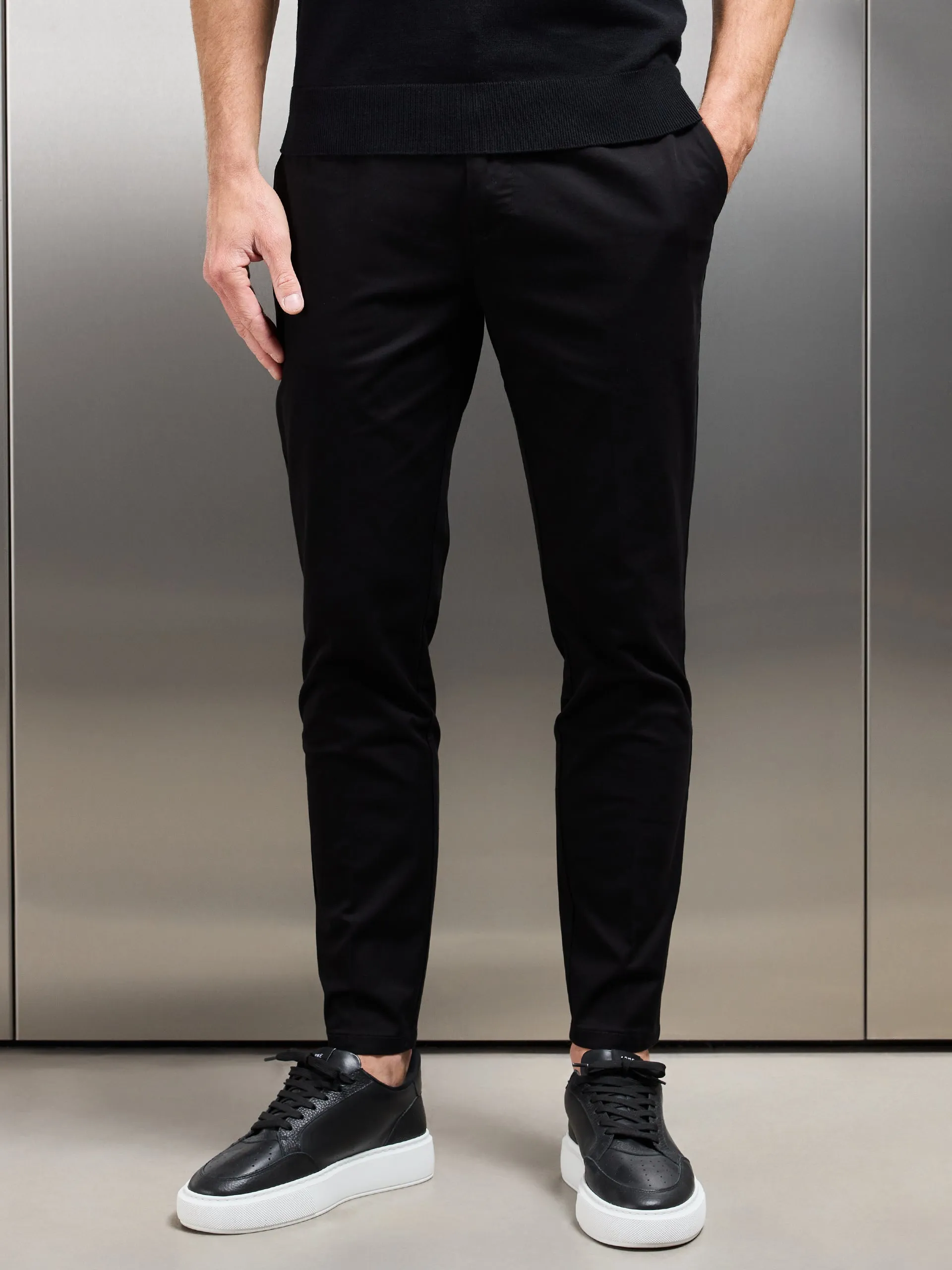 Side Adjuster Tailored Chino Trouser in Black