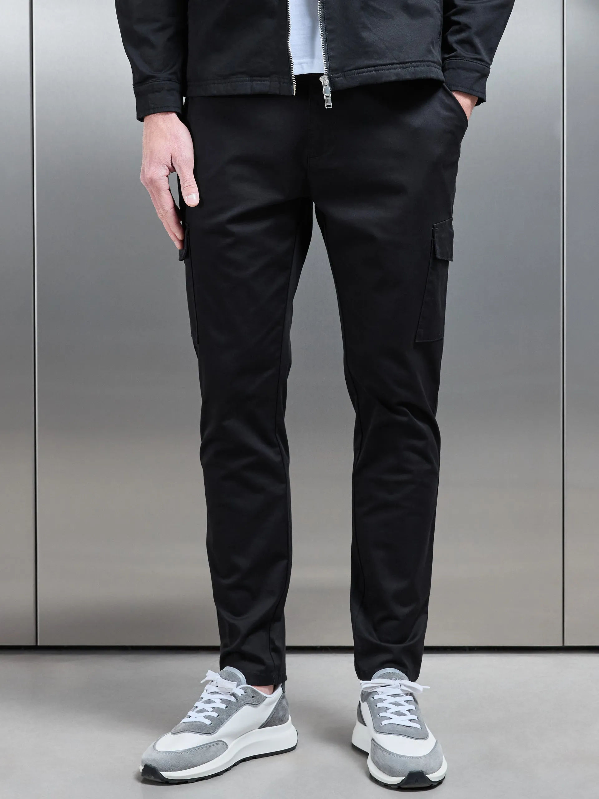 Tailored Cotton Cargo Pant in Black