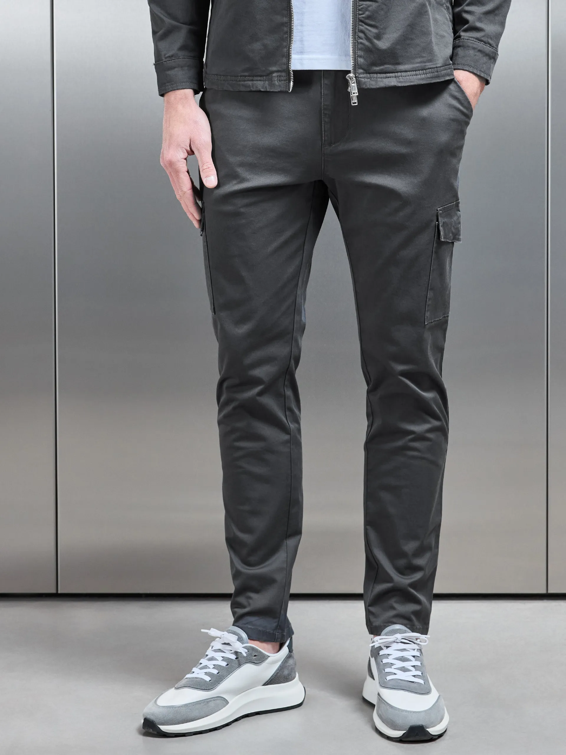 Tailored Cotton Cargo Pant in Grey